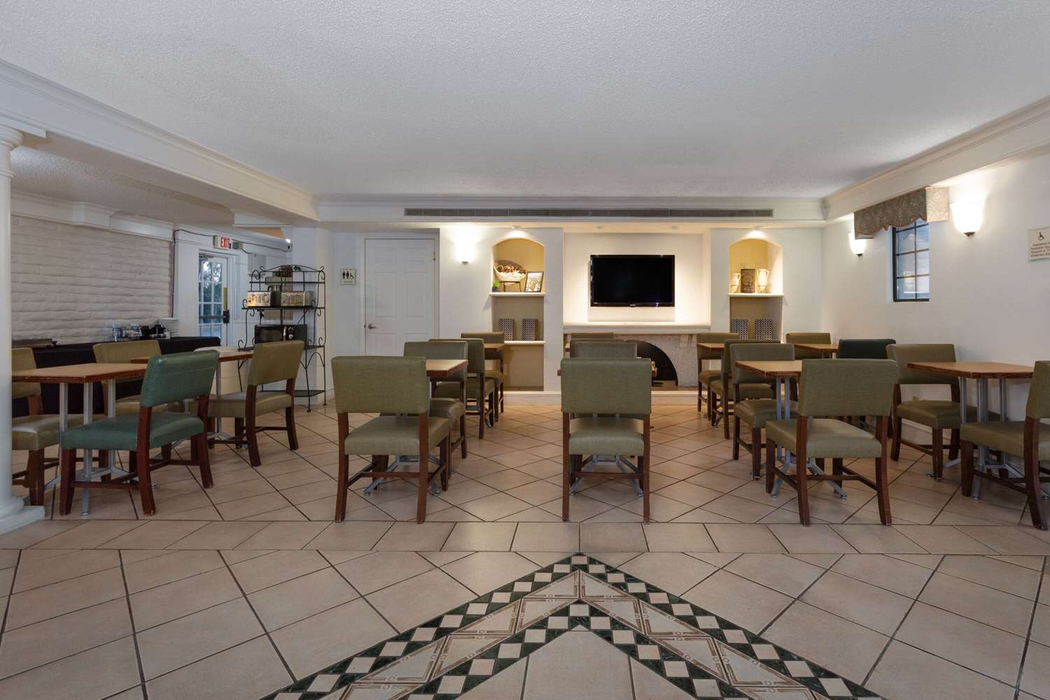 La Quinta Inn Pensacola 30/35