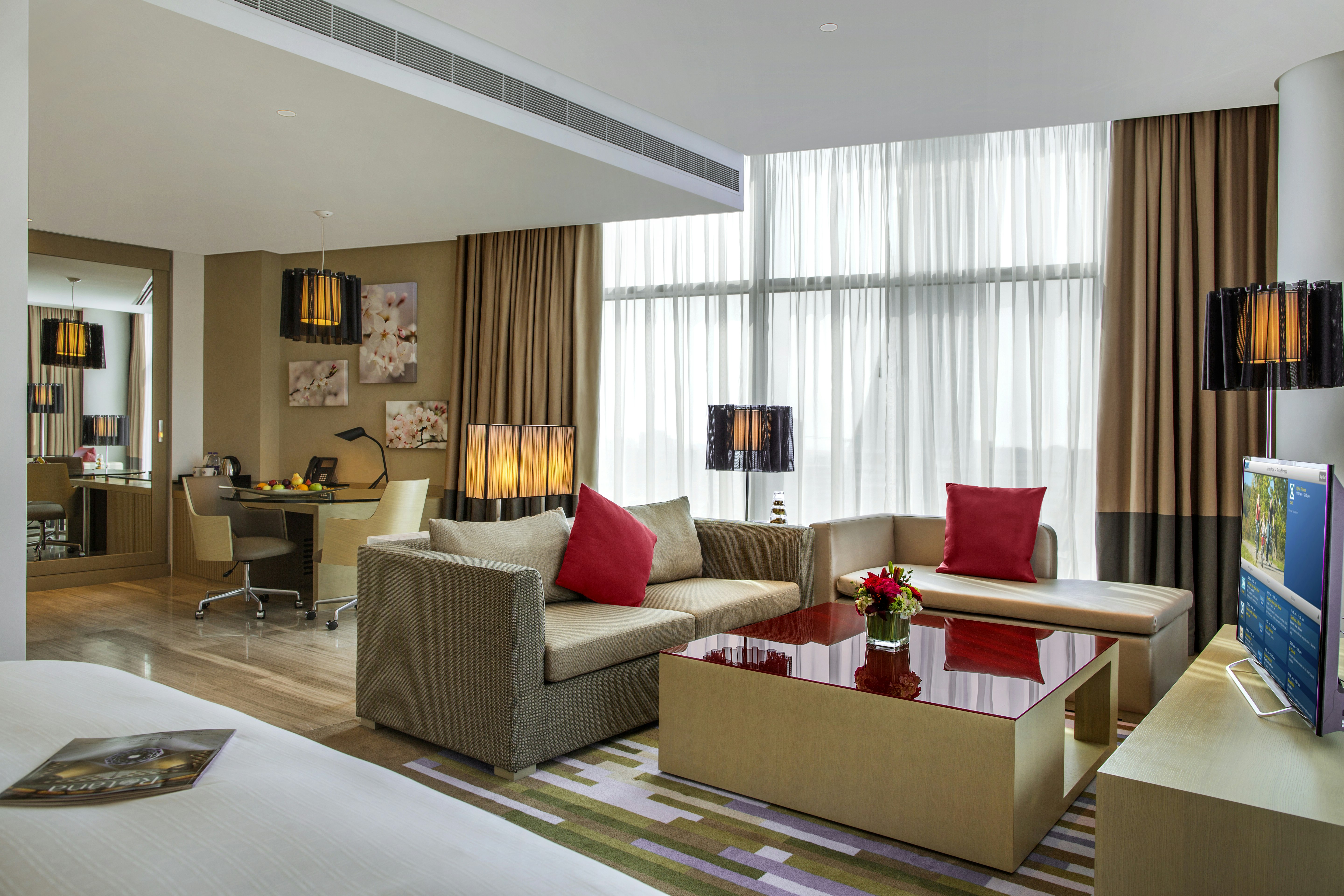 Downtown Rotana 25/50