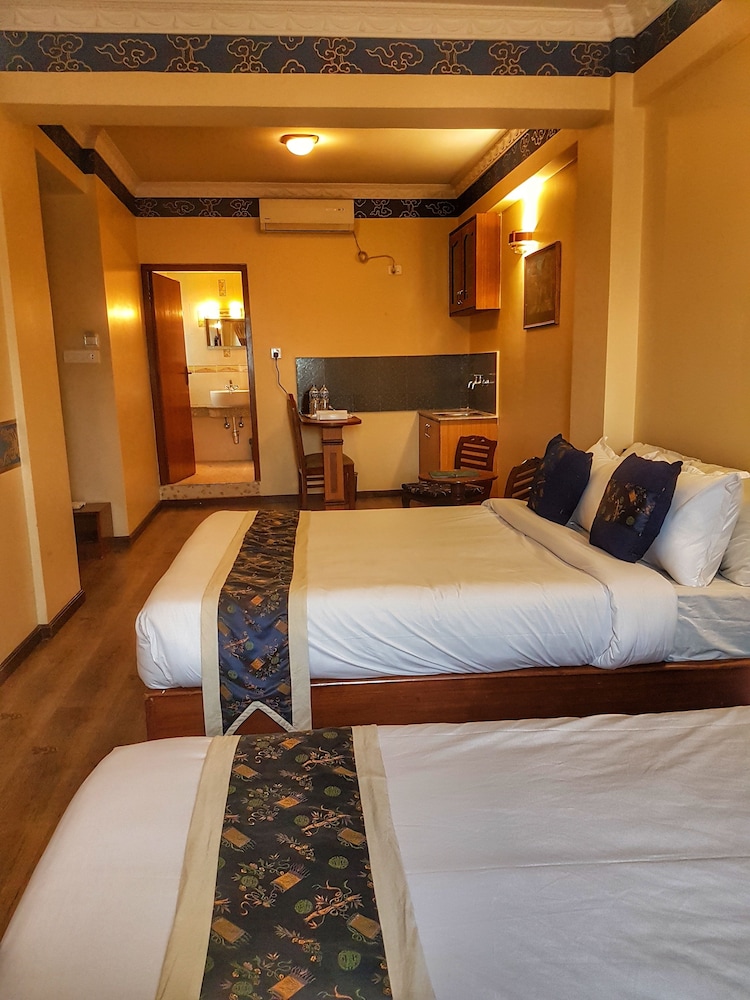 Hotel Yukhang 11/50