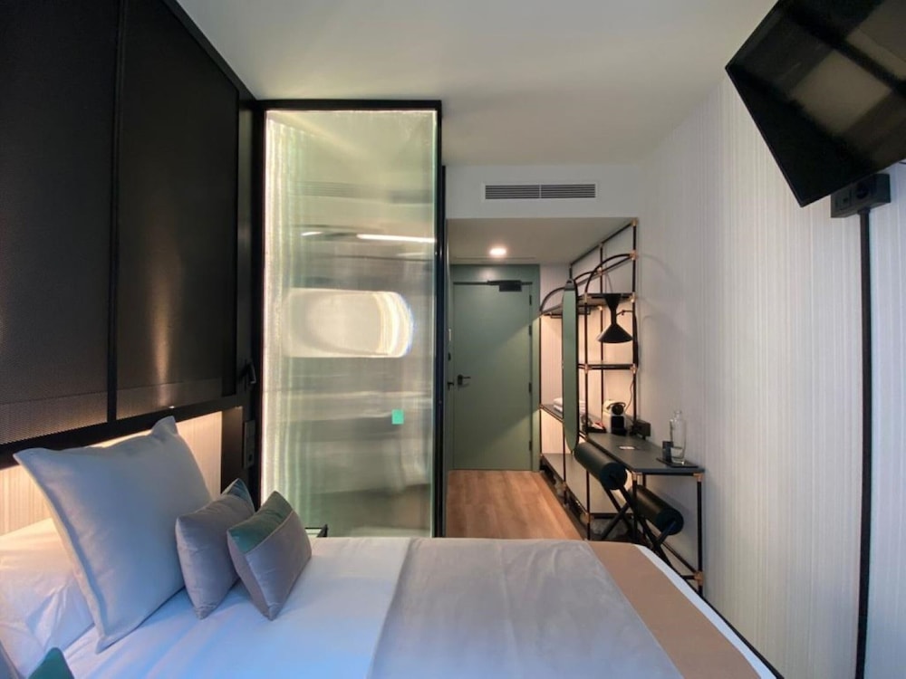 Akeah Hotel Gran Via - Adults Only 10/50