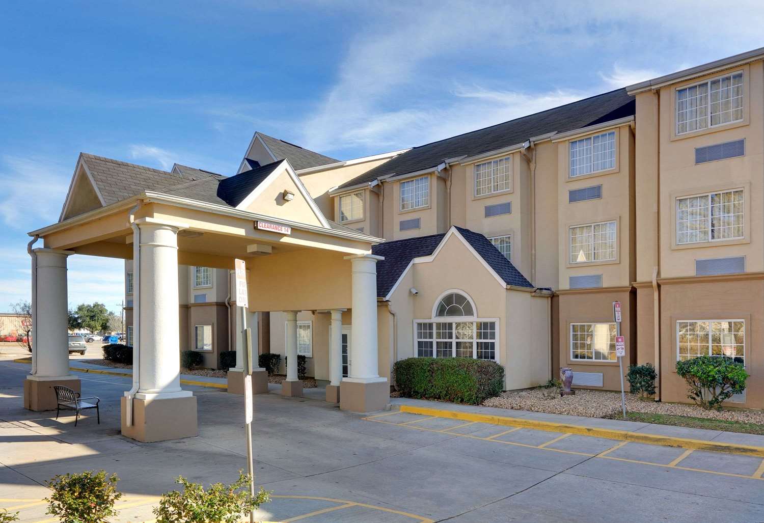 Microtel Inn And Suites Scott 31/37