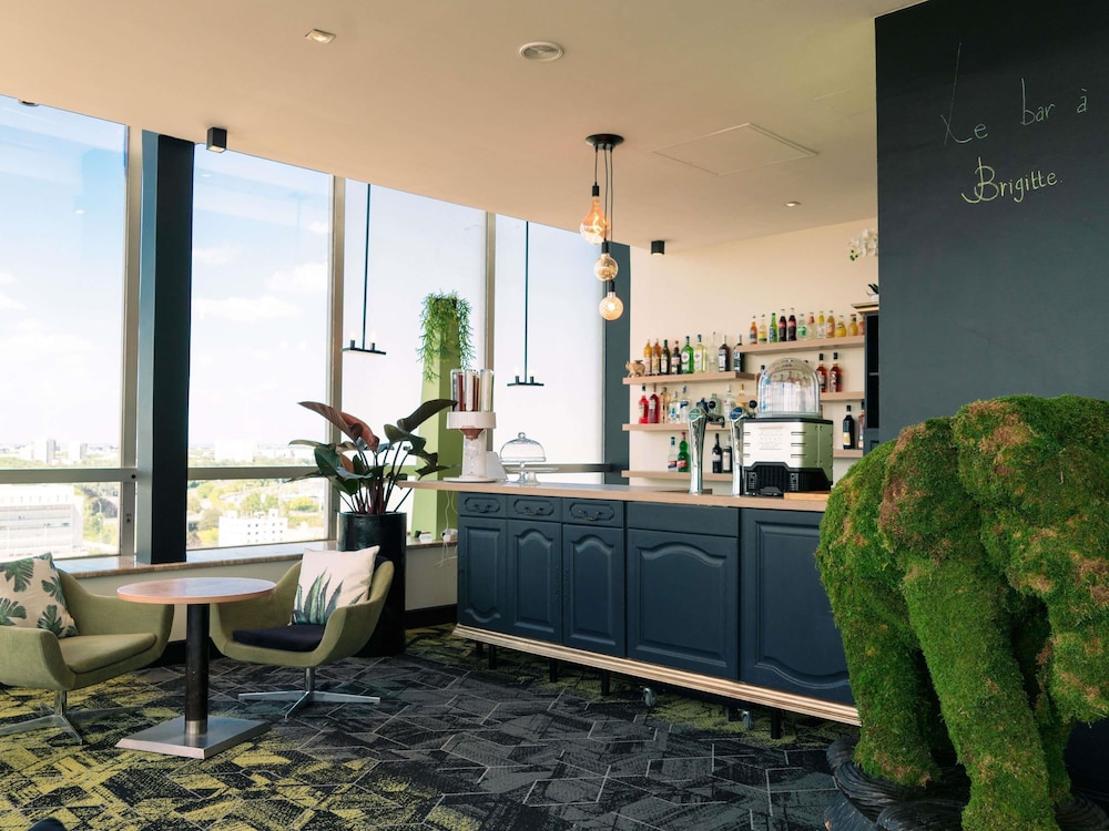 MERCURE PARIS ORLY RUNGIS 68/71