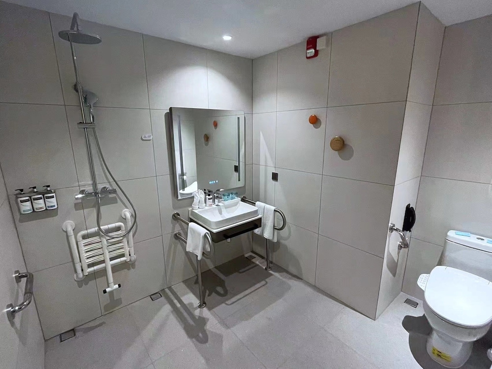 Holiday Inn Express Suzhou Luzhi an IHG Hotel 37/39