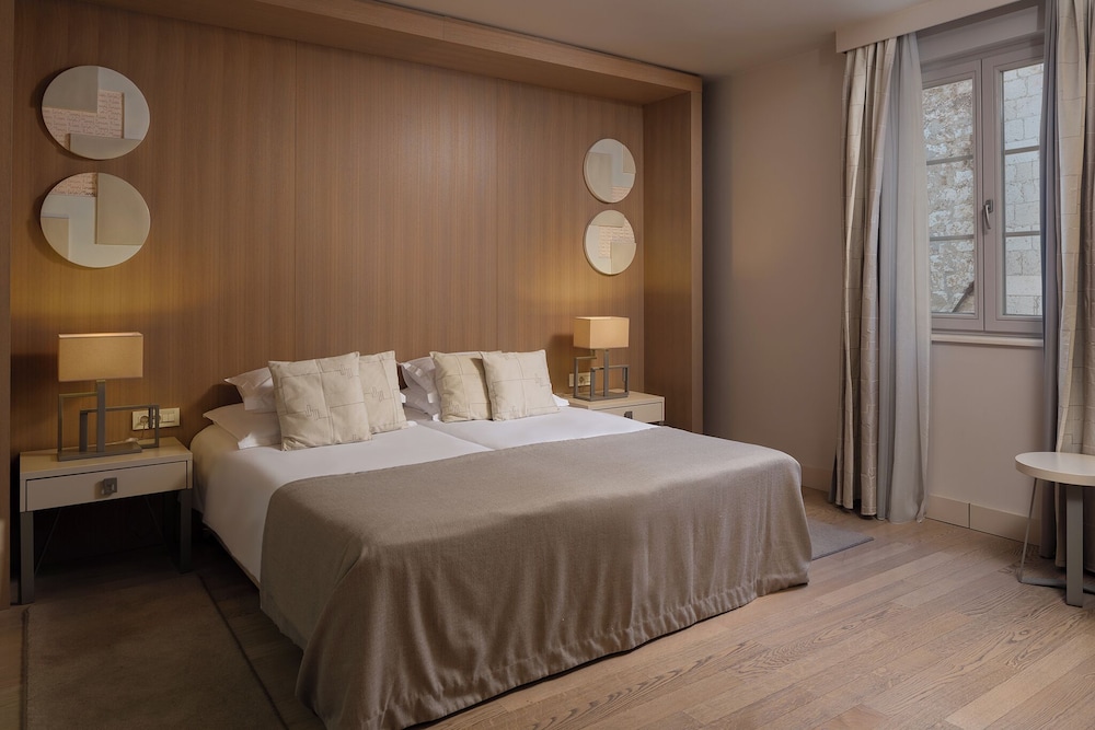 ART HOTEL KALELARGA 10/67