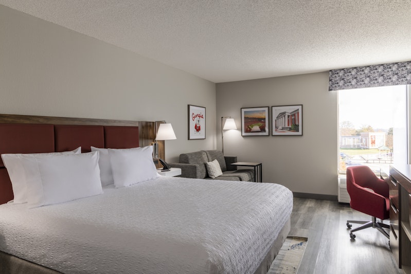 Hampton Inn Athens GA 23/70