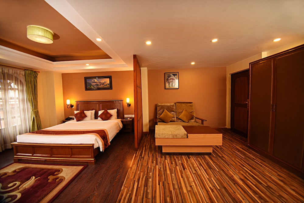 Dom Himalaya Hotel 35/73