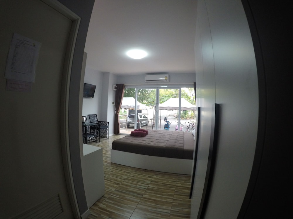 R2 Apartment Service 19/50