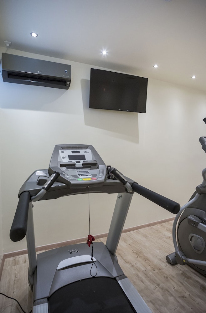 ANASTAZIA LUXURY SUITES & ROOMS 50/70