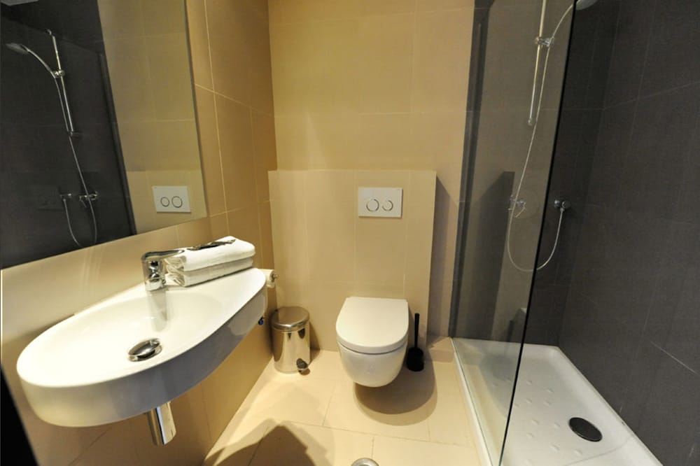Hostal Domus 35/36