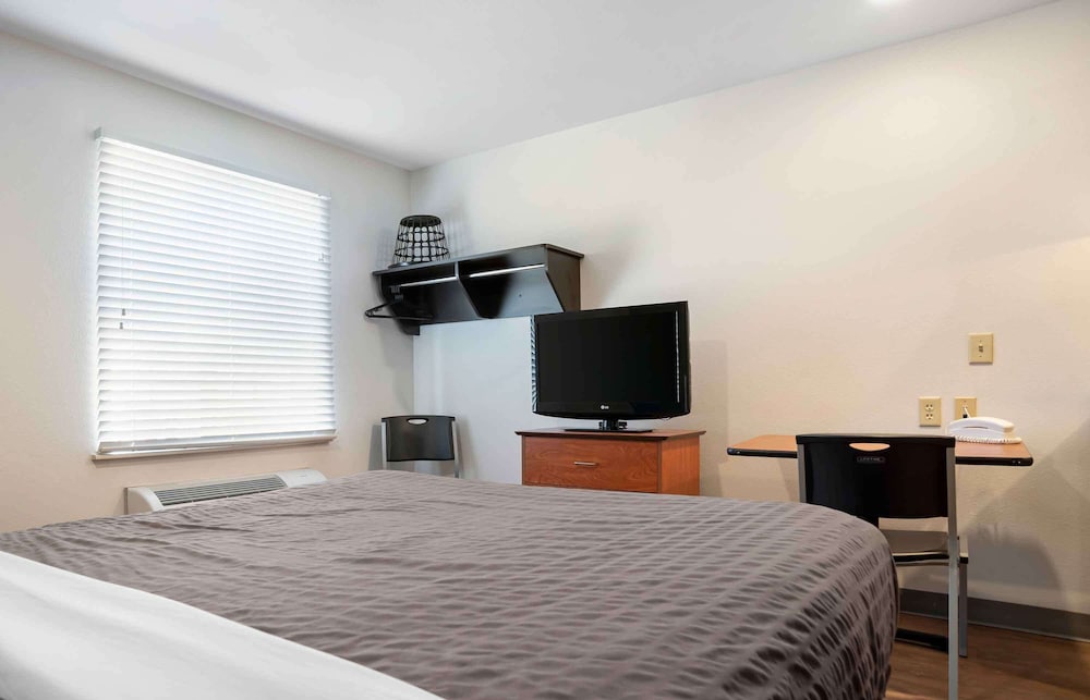 Extended Stay America Select Suites Fort Walton Beach 24/50