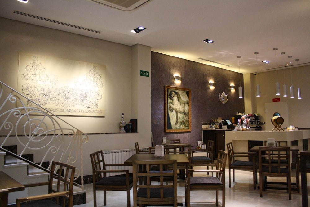 Hotel Sevilla 42/59