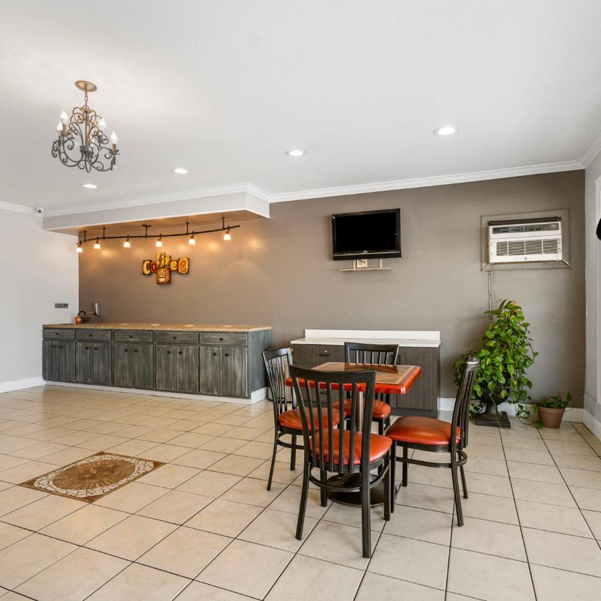 Budgetel Inns & Suites Augusta Downtown 18/27