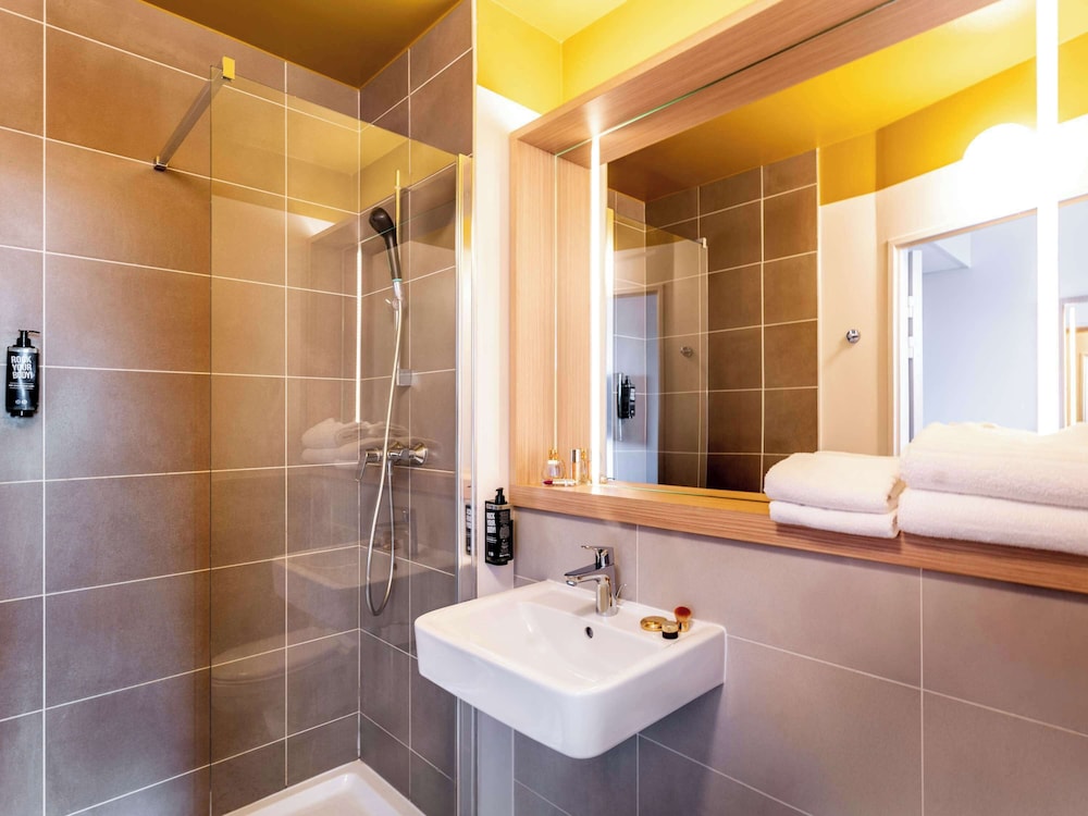 ibis Styles Prevessin Geneve Aeroport 46/50