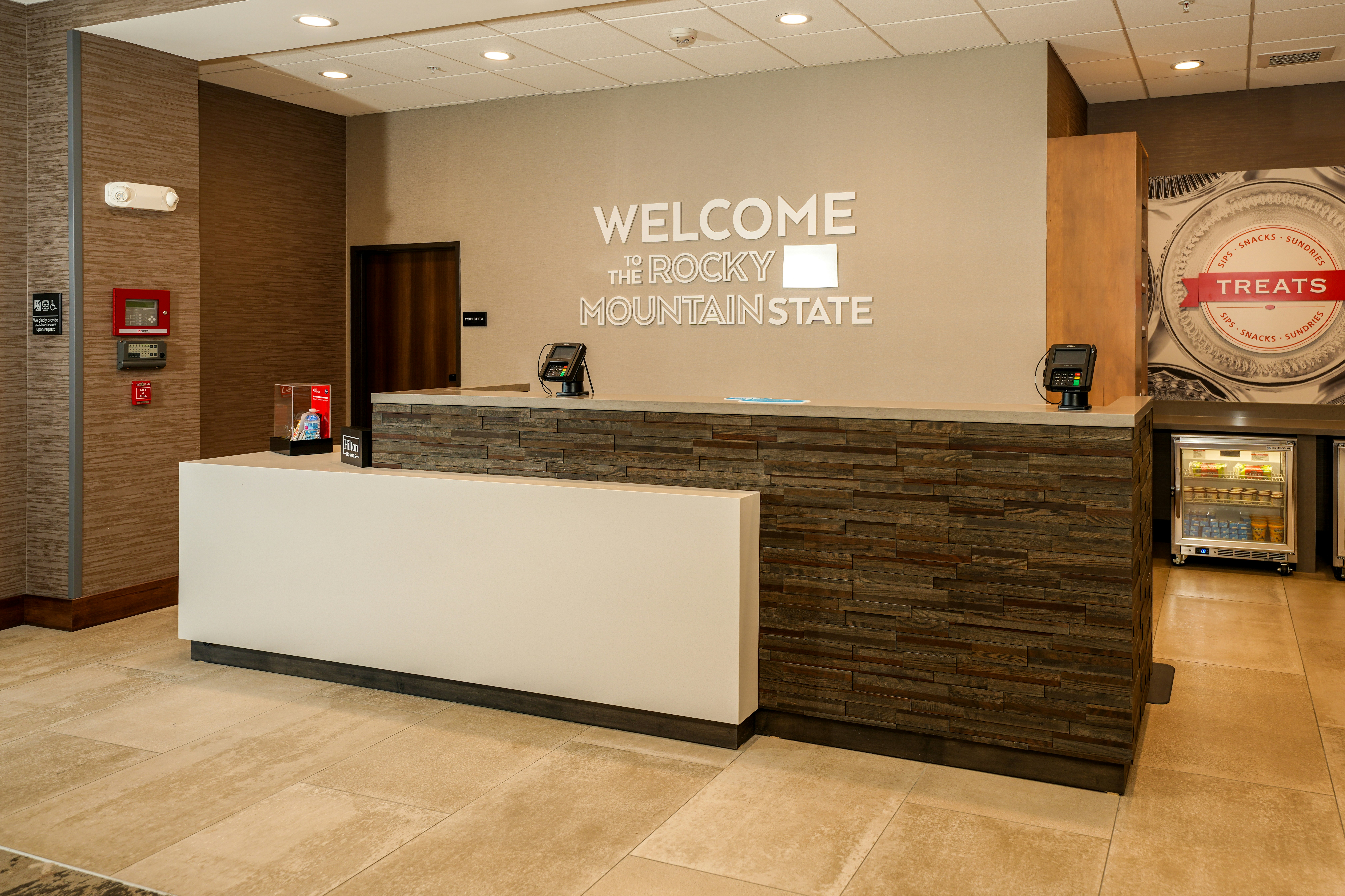 Lobby at Hampton Inn And Suites Aurora South, AURORA - CO