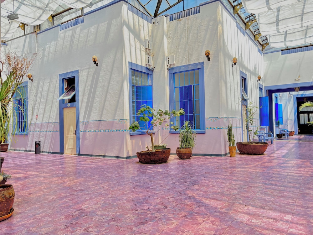 Hotel La Alhondiga 54/58