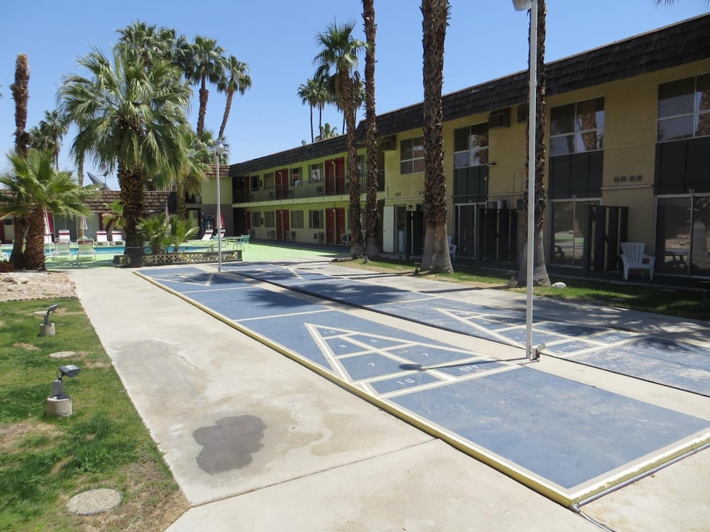Desert Lodge 33/50