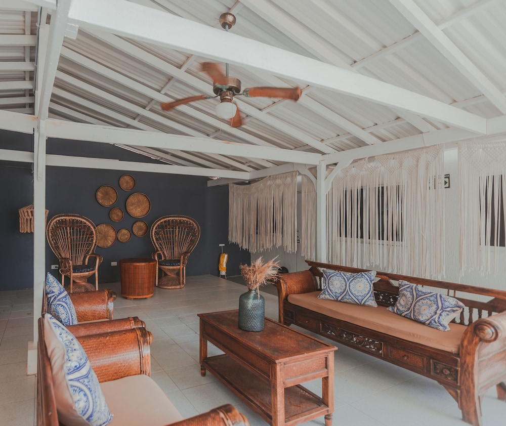HOTEL SAN LUIS BEACH HOUSE 37/54