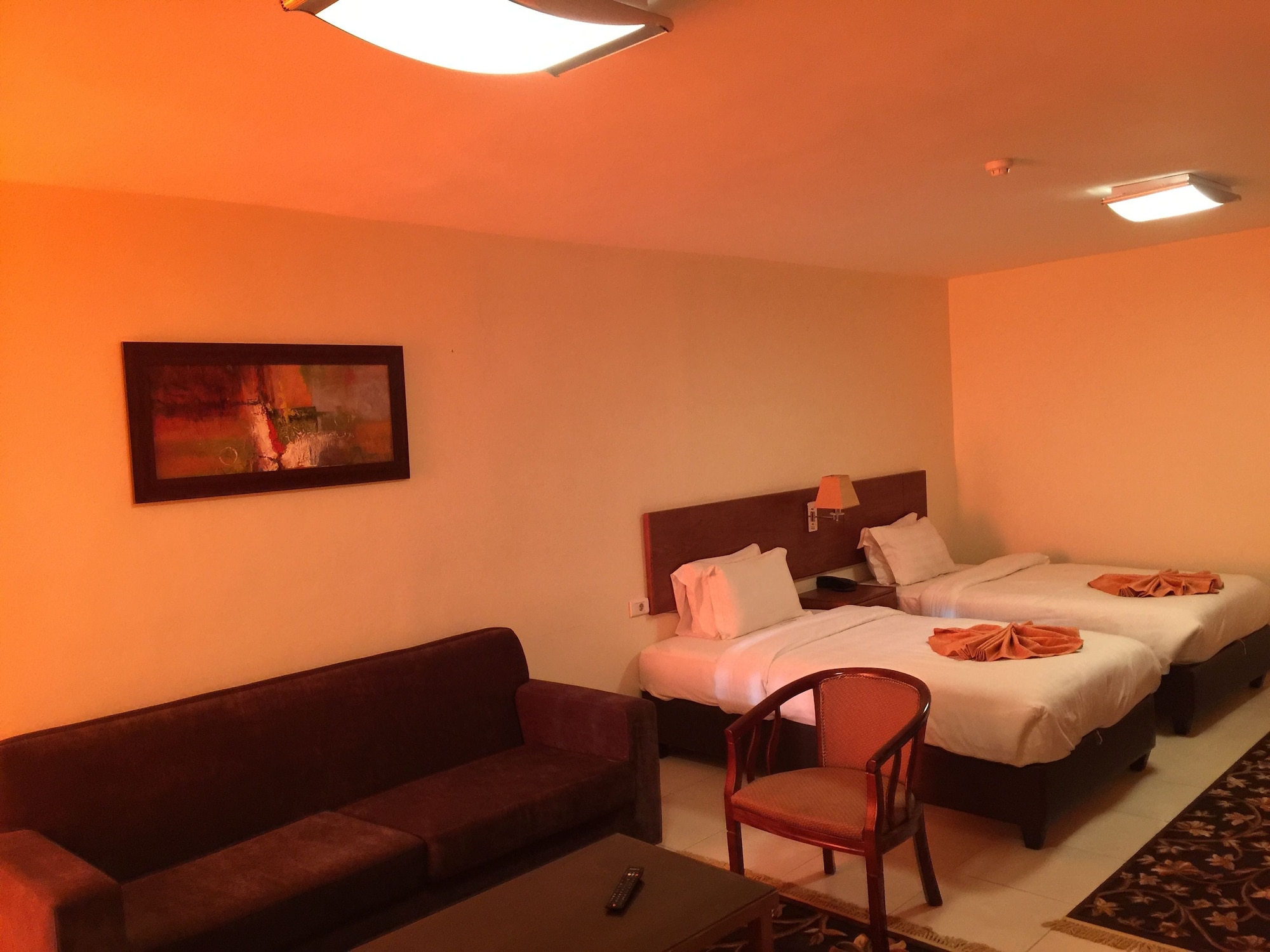 BASIC, TWIN BEDS