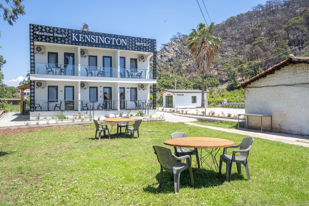Kensington Kerdime Beach Hotel 24/27