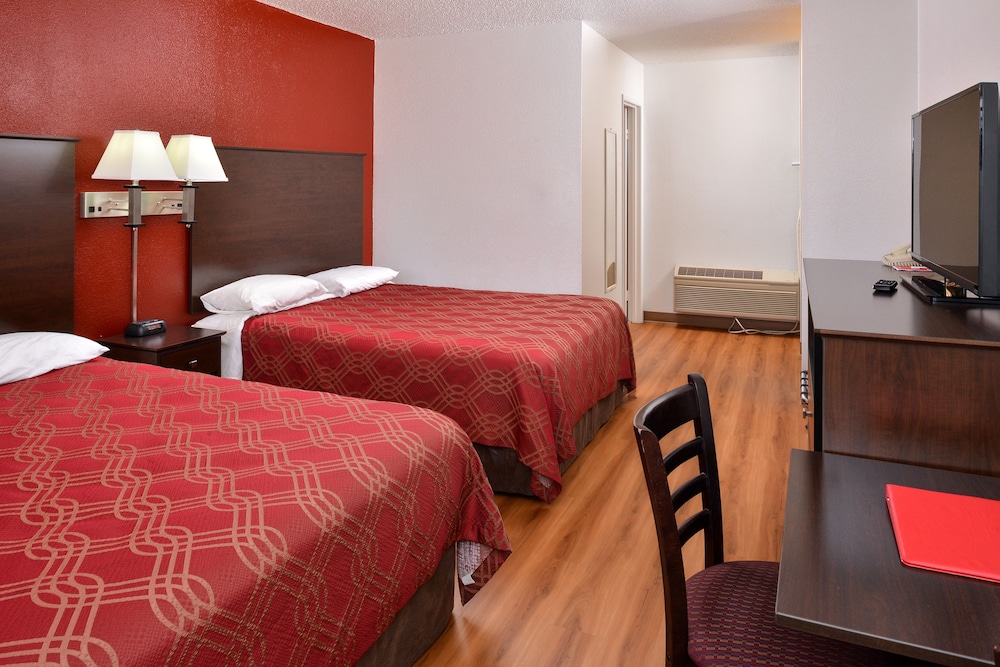Bend Inn Suites Ex Econo Lodge 13/28
