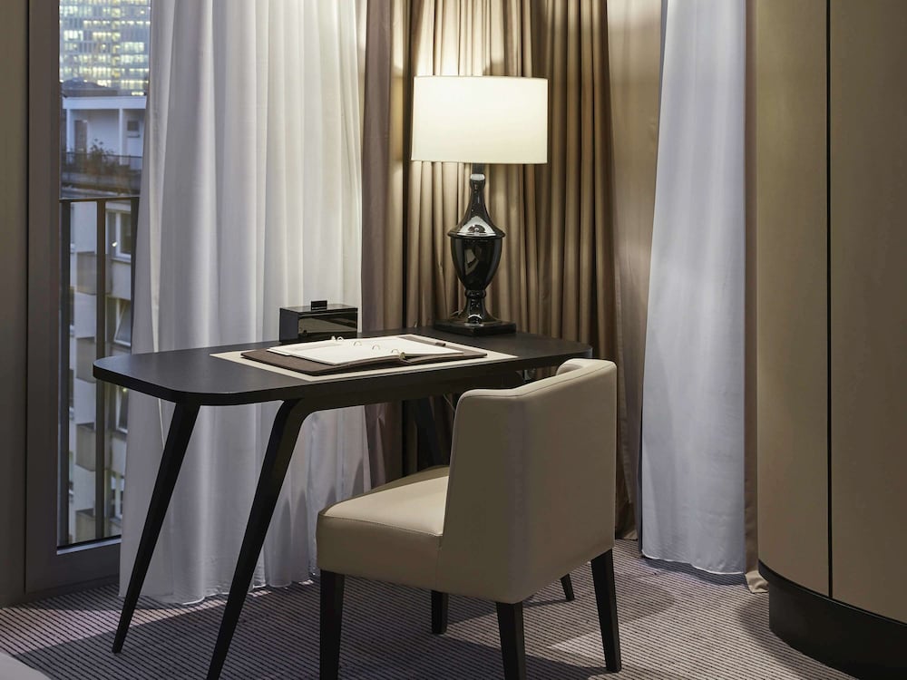 Sofitel Frankfurt Opera 64/75