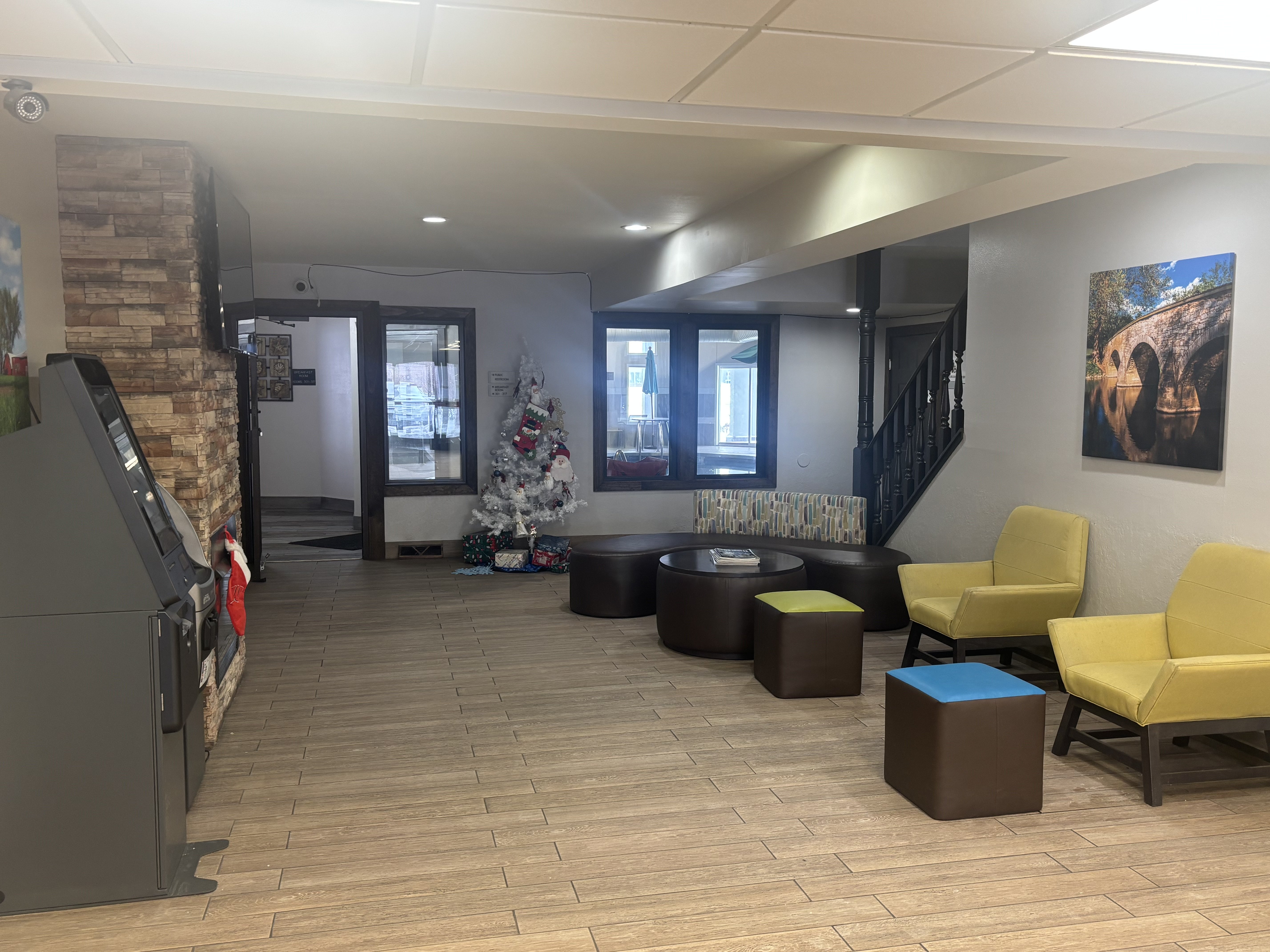 Red Roof Inn & Suites Tomah 34/57