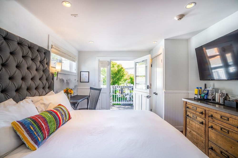 Brannan Cottage Inn 23/56