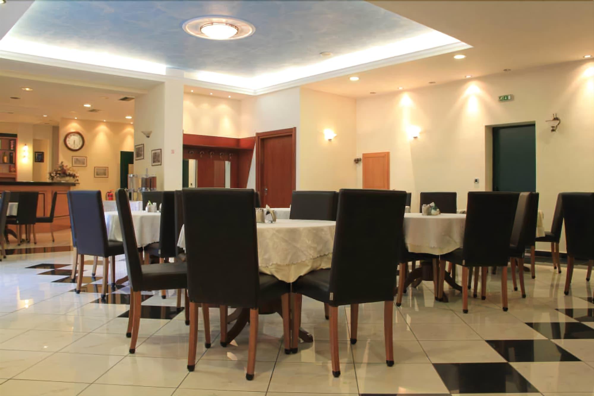 Platon Hotel 41/51