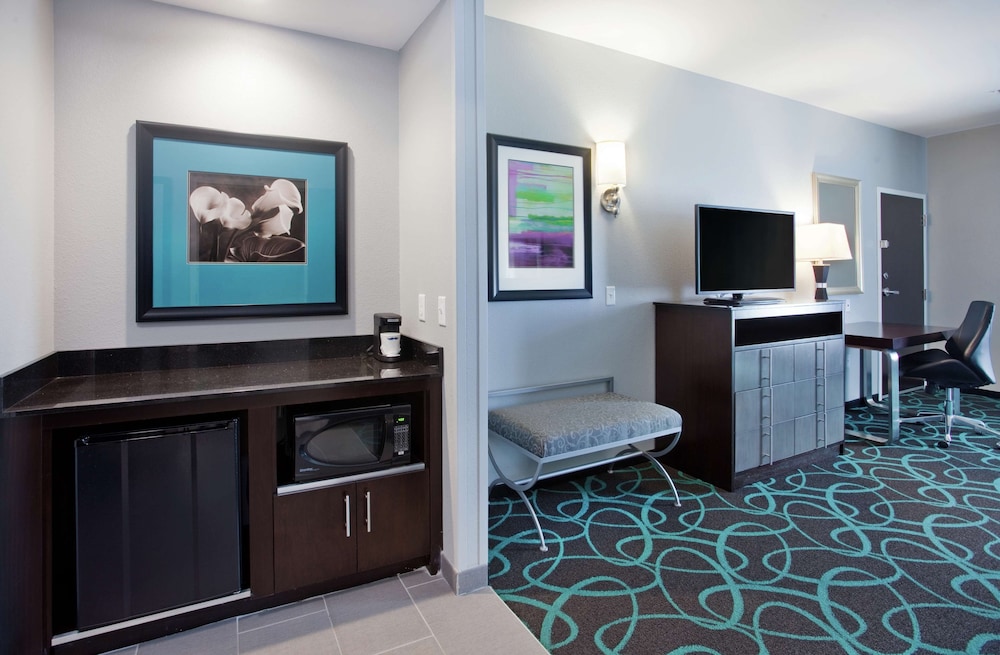 Hampton Inn Kearney 49/57