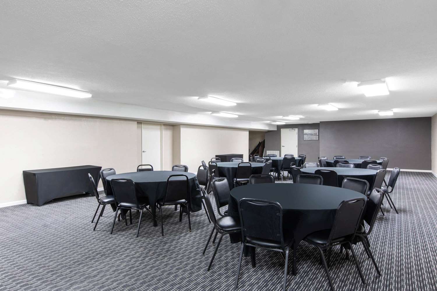 La Quinta Inn & Suites by Wyndham Blue Springs 18/31