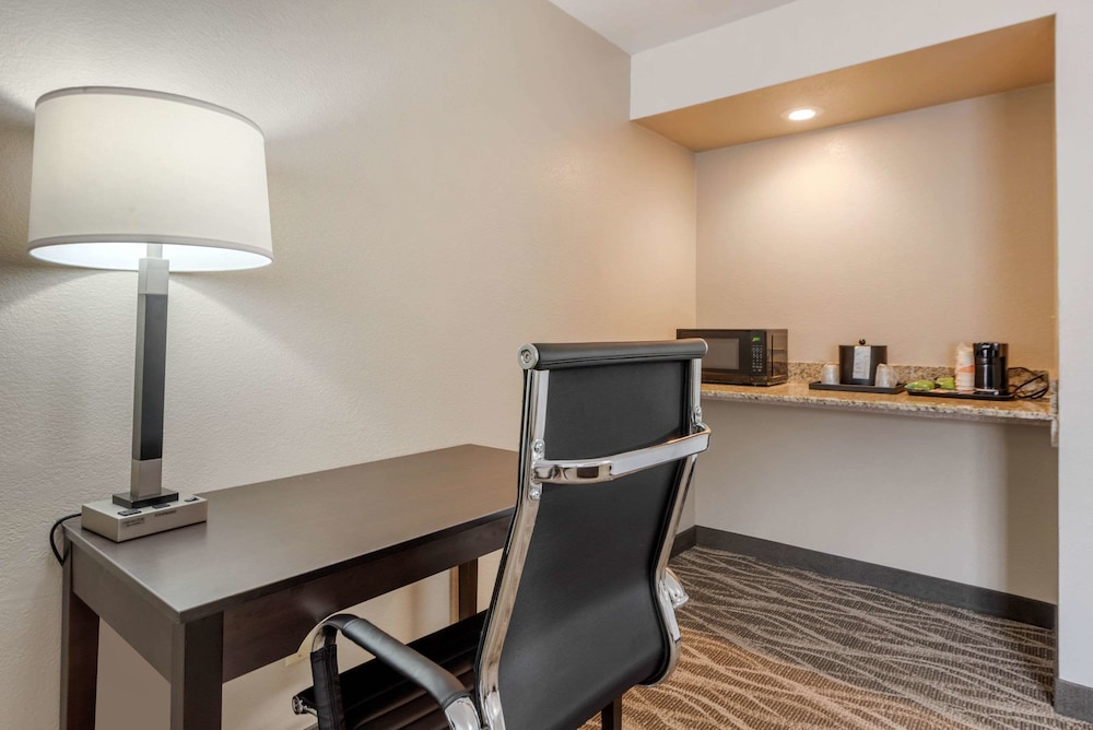 Quality Inn & Suites South Fork - Wolf Creek 28/36