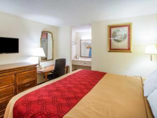 room, 2 queen beds, smoking