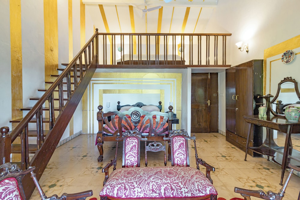 CASA BRITONA GOA 38/50