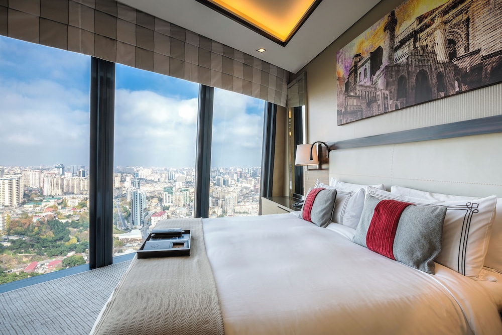 Fairmont Baku Flame Towers 24/76