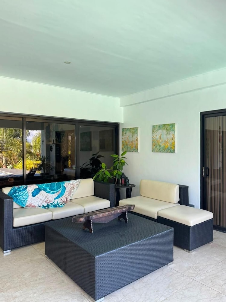 One Hagdan Villas 6/46