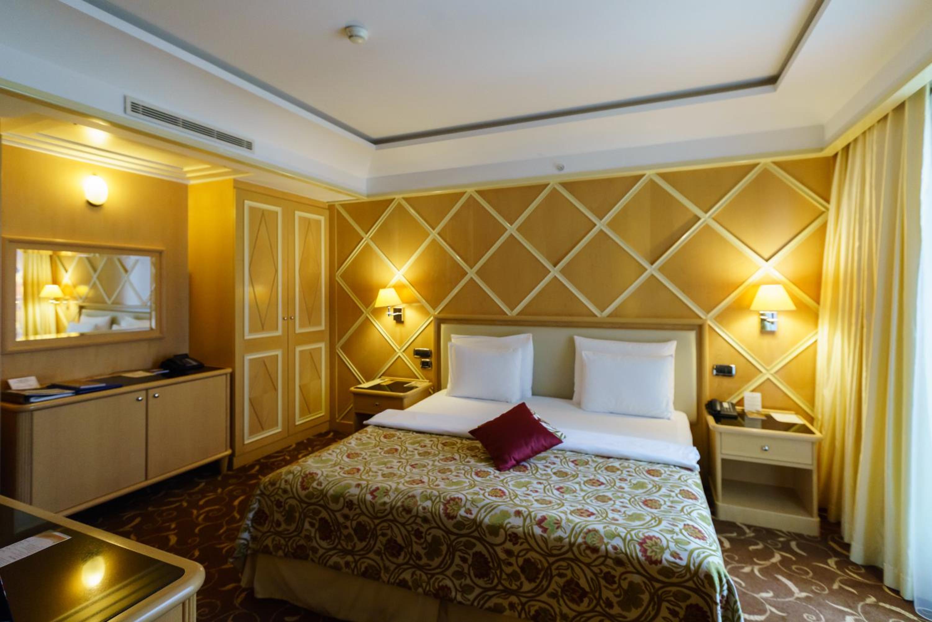 Junior Suite, Sofa, Splendid Conference Spa Resort 2/8
