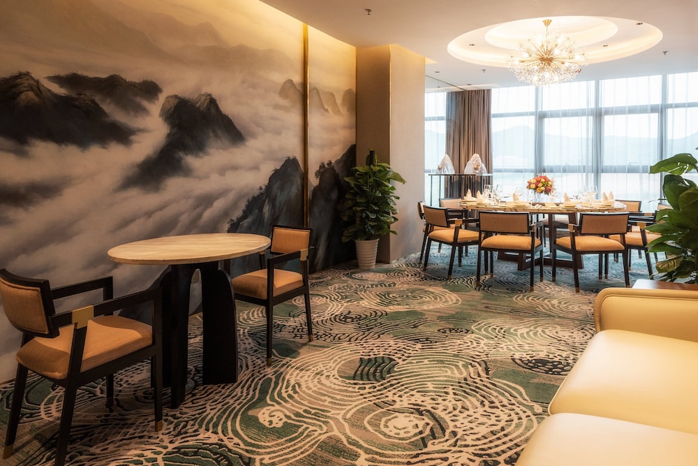 Holiday Inn Resort Maoshan Hot-Spring 55/69