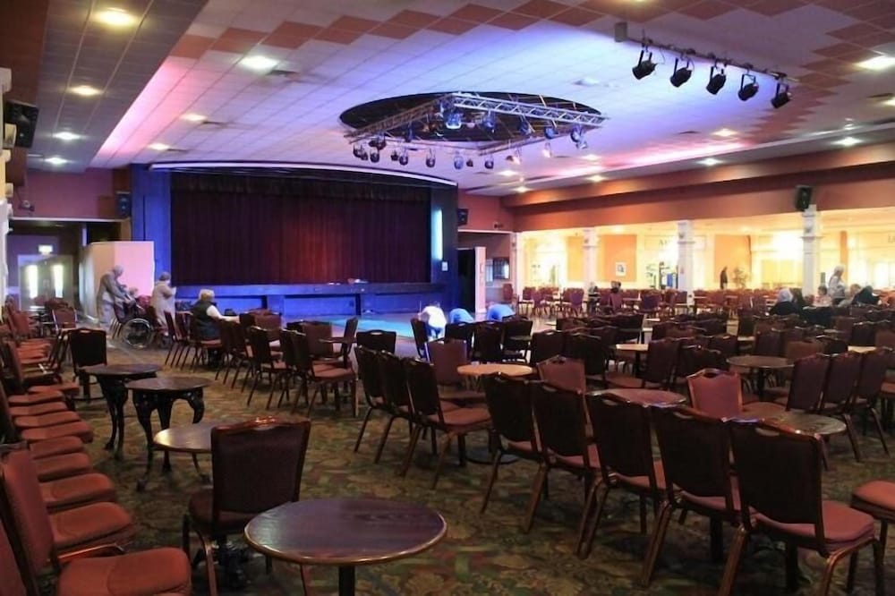 Sand Bay Holiday Village - Adults Only 53/67