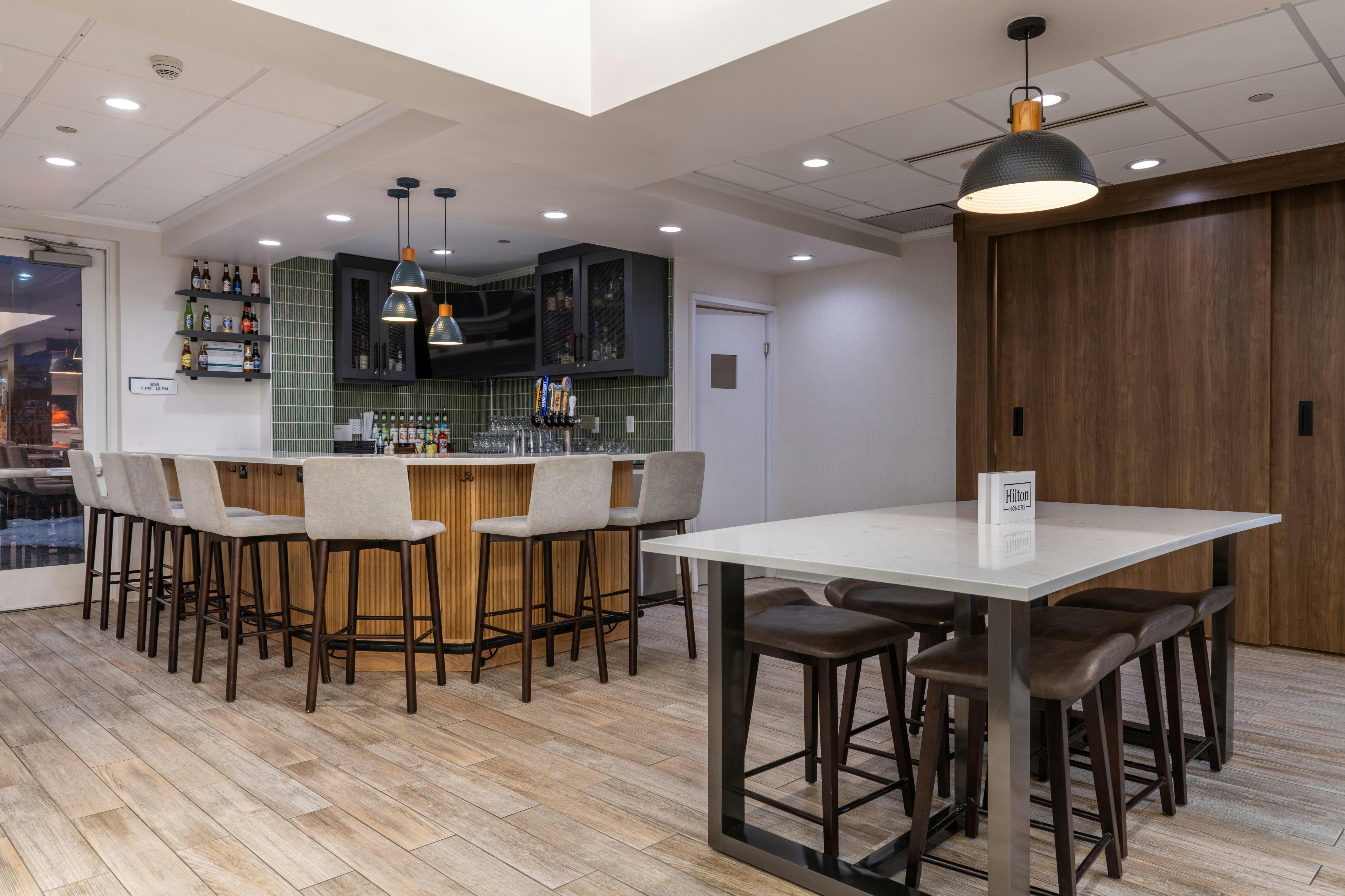 Hilton Garden Inn Auburn Riverwatch 33/50
