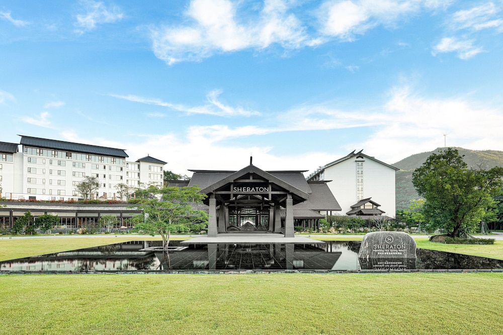 Sheraton Maoming Hot Spring Resort 26/30