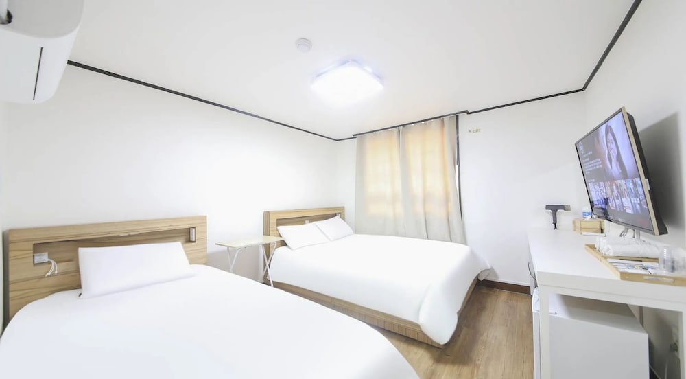 JEJU OAKRA HOTEL 19/70