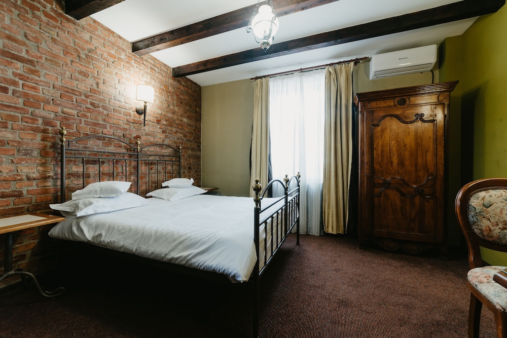 Topaz Boutique Hotel 15/37