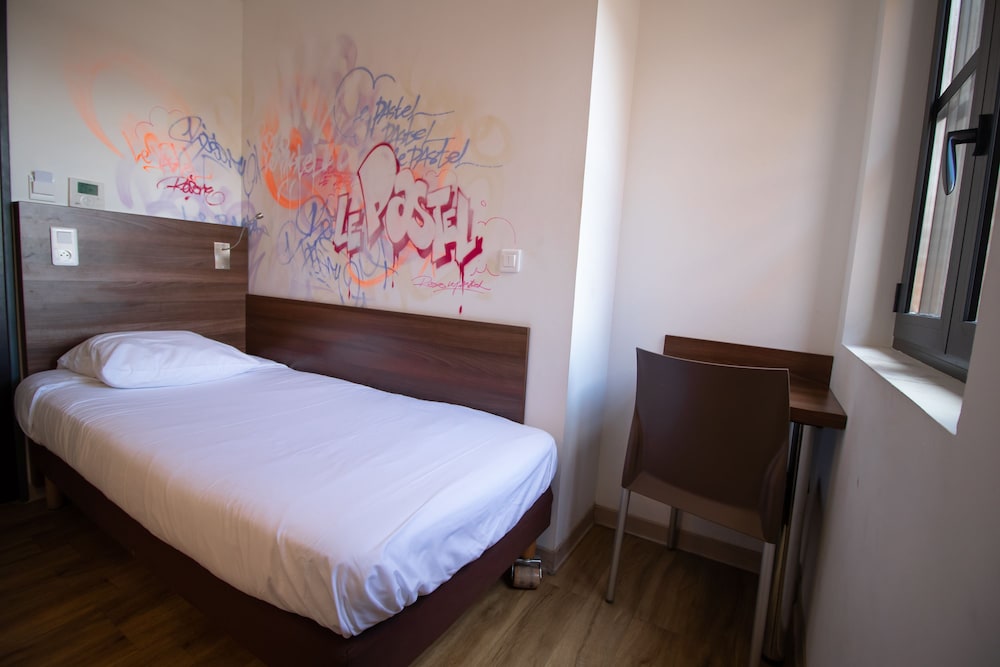 Hotel Le Pastel 13/48