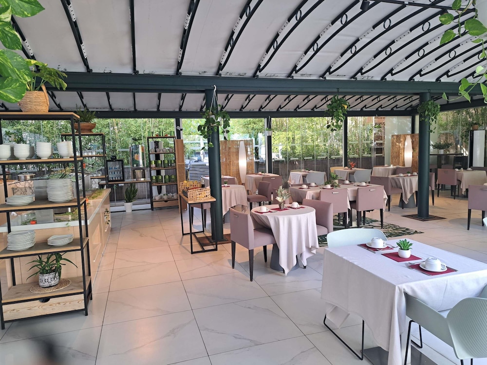 Mercure Ajaccio Centre 56/76