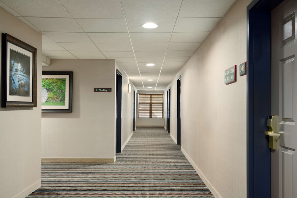 Country Inn Suites By Radisson Williamsburg Historic Area Va 10/27
