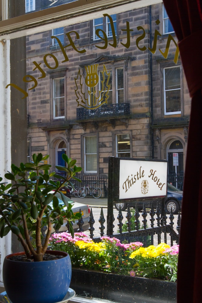 Edinburgh Thistle Hotel 3/50