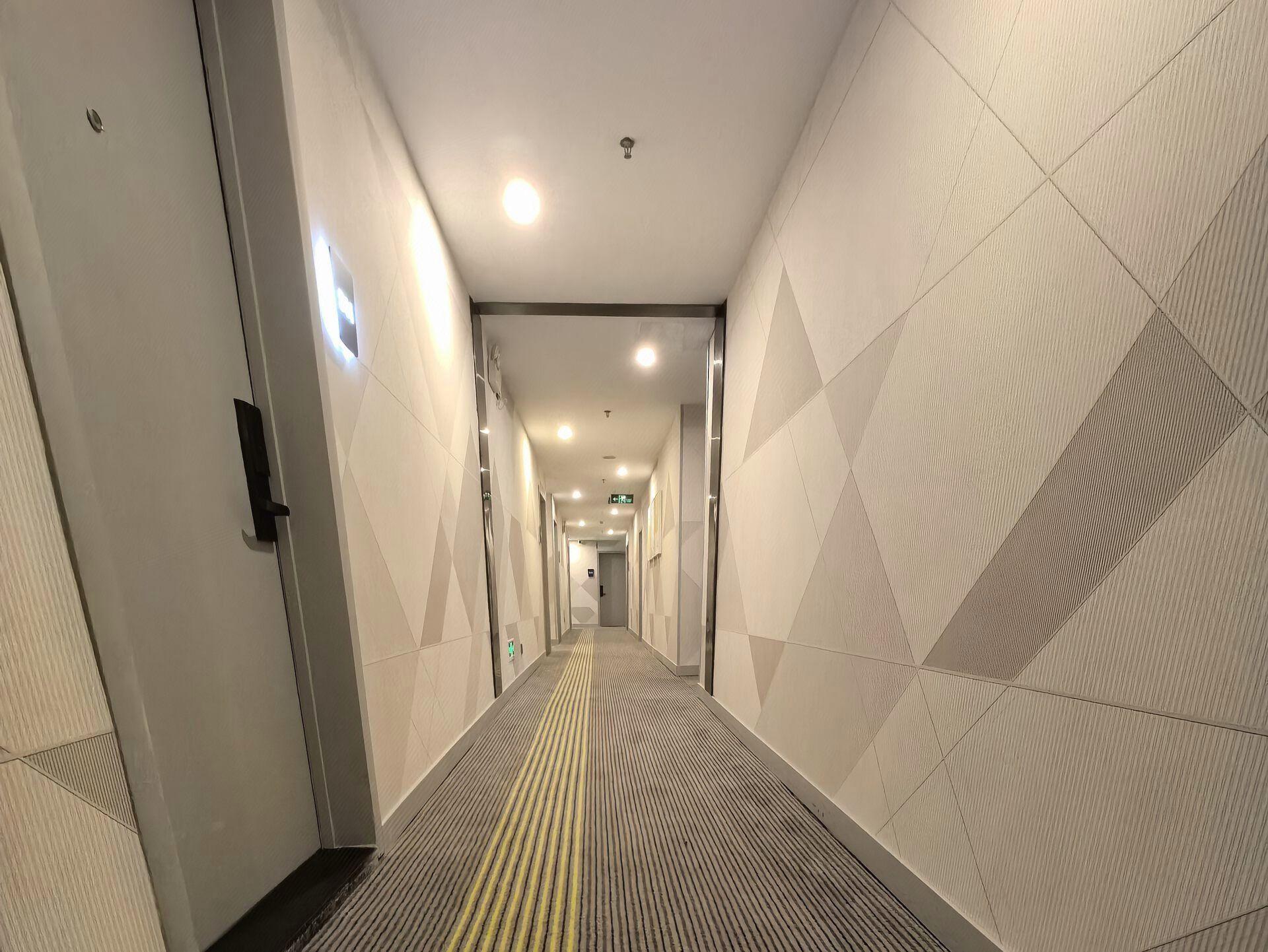 セブン デイズ イン シーワールド第2支店 写真2