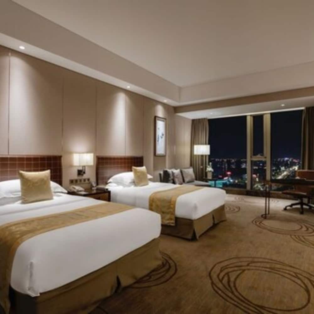 Golden Eagle Summit Hotel Yancheng 16/98