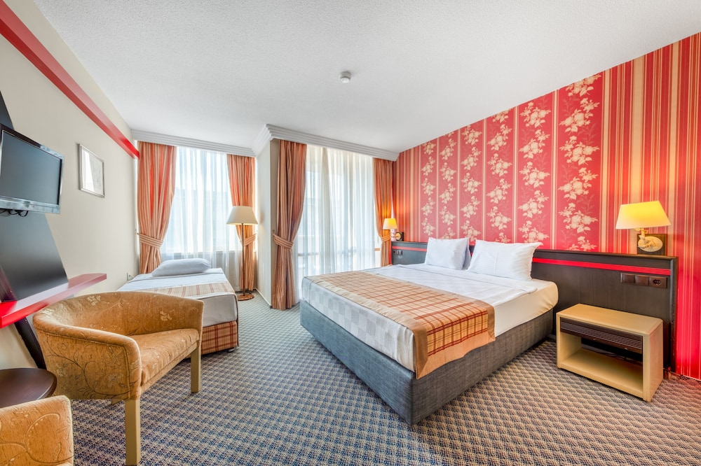 Senza Sunset Beach Hotel 50/87
