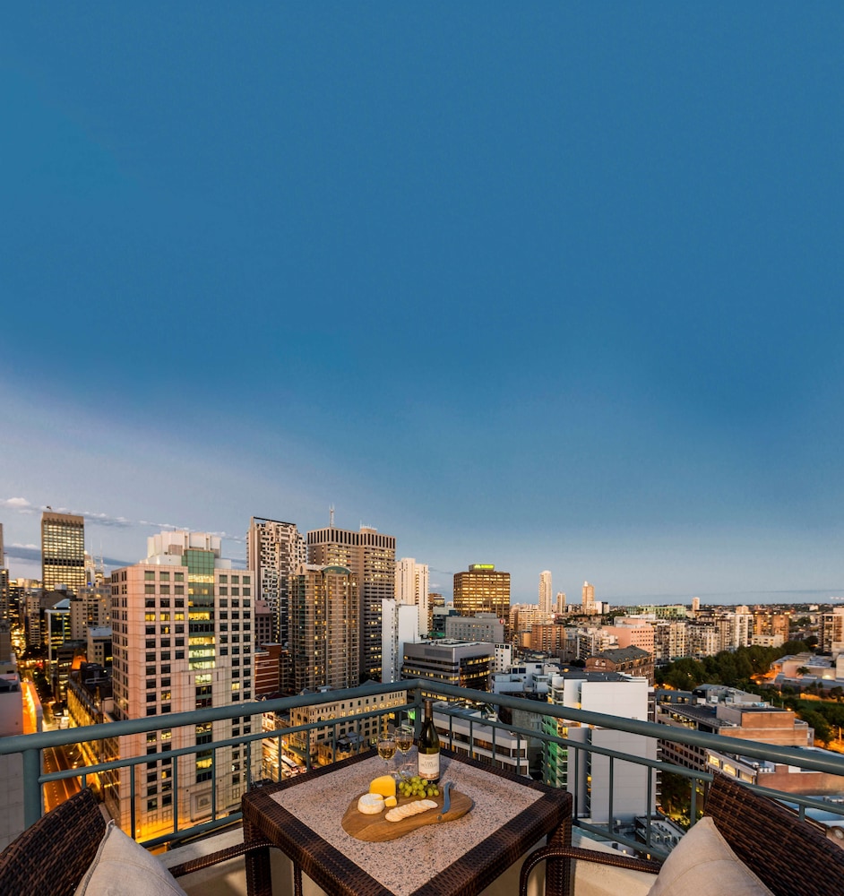 Oaks Sydney Castlereagh Suites 1/78